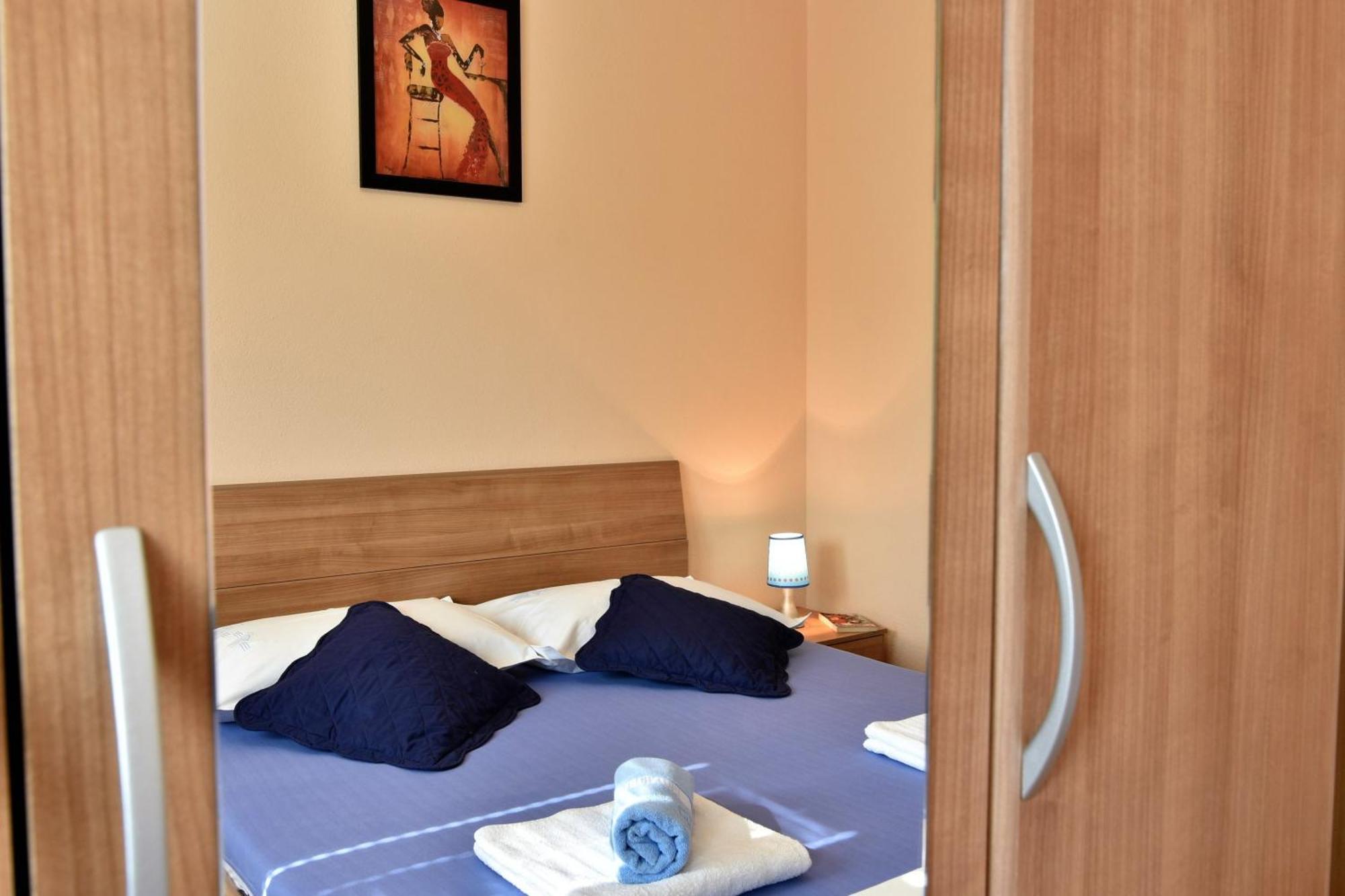 Apartmani Natasa Nino Jezera, Murter 客房 照片
